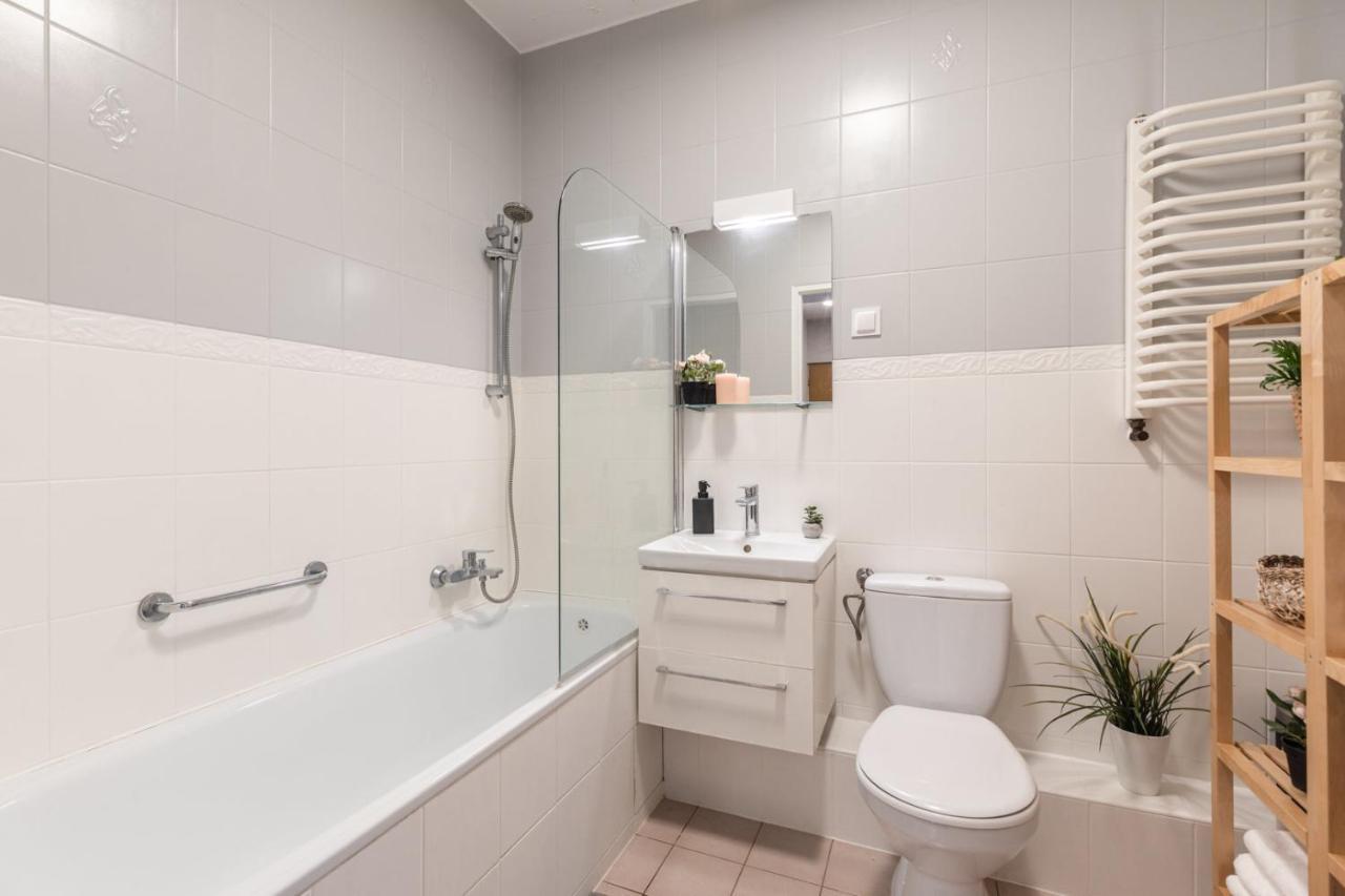 Ferienwohnung Superapart Polnej Rozy 1 Warschau Exterior foto